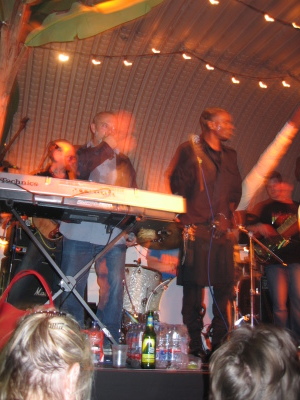 tracey moberly nee sanders-wood