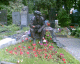 060701.Clown_grave_t.gif