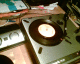 061224.Turntable_t.gif