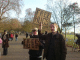071130.Free_hugs_Nicky_t.gif